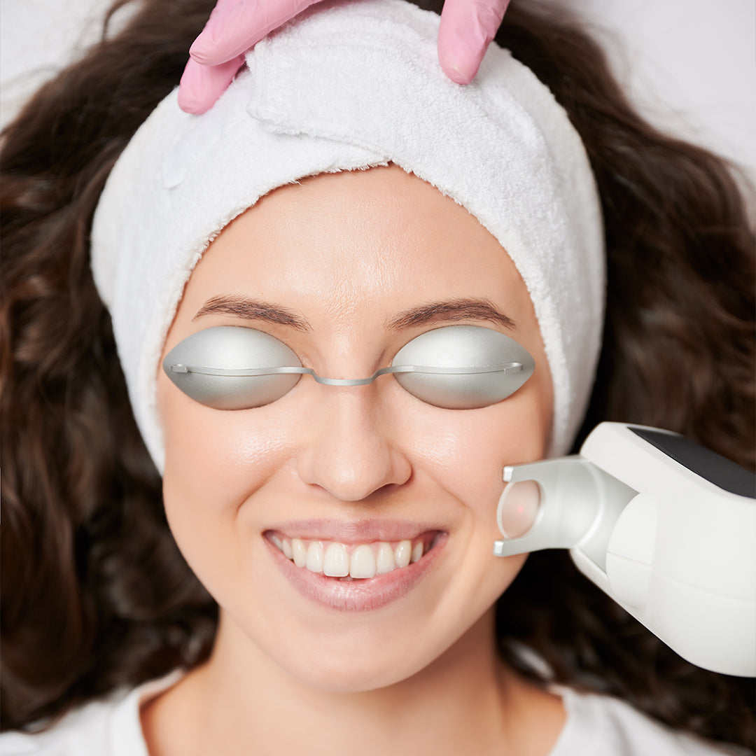 جلسة منطقة واحدة صغيرة (وجه أو منطقة خاصة أو أبطين) من اختيار العميل للنساء أو الرجال بدون رتوش---One Laser session for one small area (Face or Underarm or Private Area) without Retouch